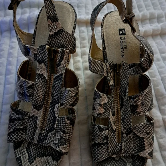 Wedges - Picture 1 of 4